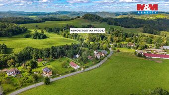 Nabízíme k prodeji samostatně stojící chalupu v klidné části