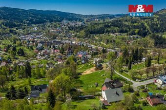 Nabízíme k prodeji stavební pozemek o celkové výměře 2.372 m