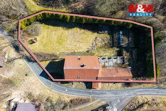 Hledáte-li velký dům, nebo chalupu s hezkou zahradou na klid