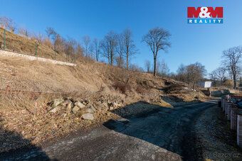 Přejete si postavit rodinný dům na klidném místě, nebo chalu