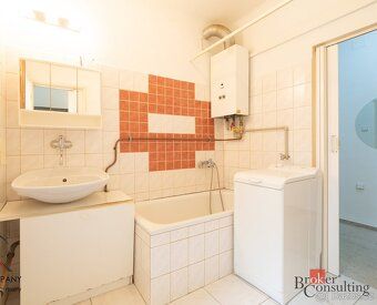 Prodej prostorného bytu 1+1Prostorný byt 1+1 (52 m²) před re