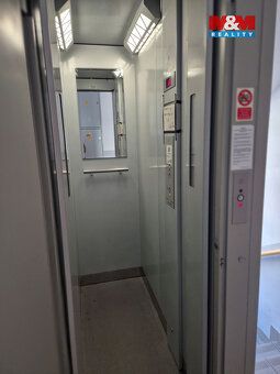 Hledáte byt pro jednotlivce nebo pár, kteří ocení kombinaci 