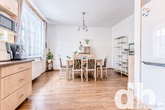 Ev.č. 01782 Nabízíme k prodeji samostatně stojící rodinný dů