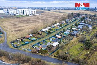 V exkluzivním zastoupení nabízíme k prodeji pozemek určený k