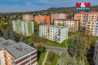 Exkluzivně nabízíme k prodeji pěkný byt o dispozici 2+1 a vý