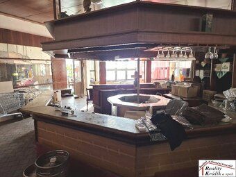 Zavedená restaurace již v provozu 21let. Restaurace se nachá