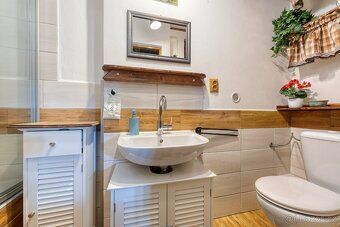 Prodej dvougeneračního rodinného domu, 200 m², Všechlapy Jen