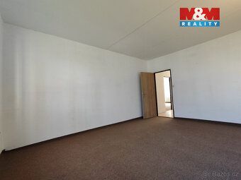Tento byt 2+1 o užitné ploše 61 m² v Sokolově je právě pro v