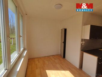 Tento byt 2+1 o užitné ploše 61 m² v Sokolově je právě pro v