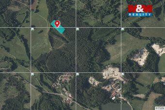 K prodeji je dvojice pozemkových parcel určených k plnění fu