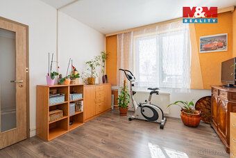 Nabízíme k prodeji prostorný byt 4+1 s užitnou plochou 109 m