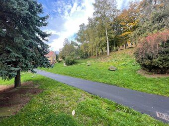Nabízíme k pronájmu krásný byt 1+1 o velikosti 42 m2 po komp