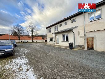 Nabízíme k pronájmu prostorný byt 2+kk o užitné ploše 55 m²,