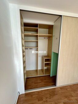 Ev.č. 100966 Zprostředkujeme vám prodej bytové jednotky o di