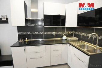 Nabízíme k pronájmu světlý a prostorný byt 72 m2 o dispozici