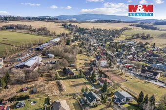 Nabízíme k prodeji pozemek o rozloze 1 250 m² klidné části o
