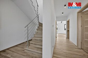 Nabízíme Vám k prodeji rodinný dům 4+kk o celkové výměře 114