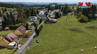 Nabízíme k prodeji stavební pozemek o výměře 614 m² v obci Z