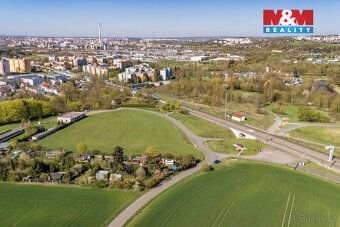 Nabízíme k přenechání krásnou, upravenou a vybavenou zahradu