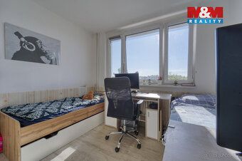 Prodej velmi prostorného bytu 4+1 o ploše 79 m² v klidné čás