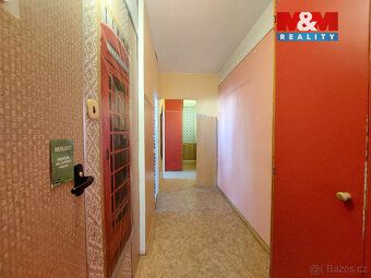 Nabízíme k prodeji prostorný byt o dispozici 3+1 a užitné pl
