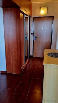 Prodám prostorný byt 3+1 o velikosti 80m2 s lodžií a prostor