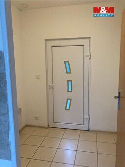 Nabízíme k pronájmu světlý byt 2+kk o rozloze 48,1 m² v samo