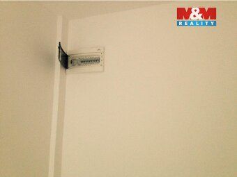 Nabízíme k pronájmu světlý byt 2+kk o rozloze 48,1 m² v samo