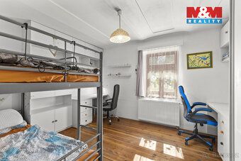 Nabízíme k prodeji samostatně stojící rodinný dům v tiché a 