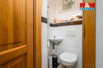 Nabízíme Vám ke koupi rodinný dům ve vyhledávané lokalitě Pr
