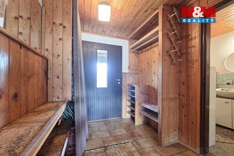 Nabízíme k dlouhodobému pronájmu útulnou, plně zařízenou cha