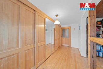 Prodej prostorného rodinného domu o užitné ploše 164 m² na p