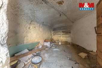 Dům s velkým potenciálem – hlavní dům, garsoniéra, stodola a