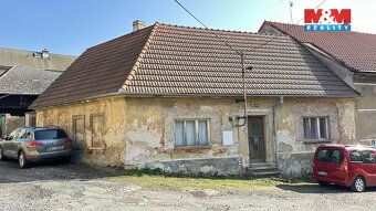Dům s velkým potenciálem – hlavní dům, garsoniéra, stodola a