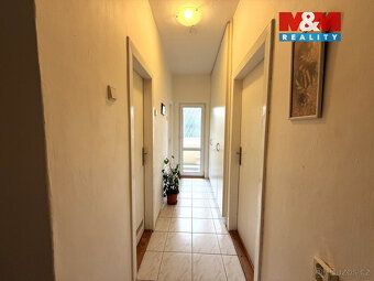 Nabízíme k pronájmu unikátní byt 3+1 85 m² se dvěma zasklený