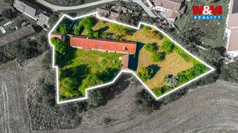 Nabízíme k prodeji jedinečnou venkovskou usedlost s výraznou