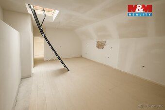 Nabízíme k prodeji rodinný dům v obci Topolany u Olomouce, k