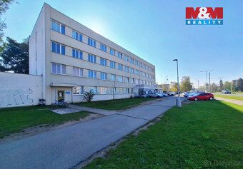 Nabízíme pronájem volných kanceláří v administrativní budově