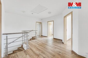 K prodeji nízkoenergetická zděná novostavba o dispozici 7+kk