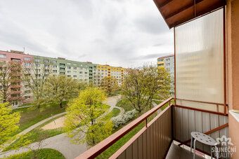 Naše společnost Vám nabízí k pronájmu byt 1+1, v Uherském Hr
