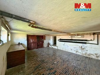 Nabízíme k prodeji dvougenerační rodinný dům v klidné části 