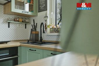 Nabízím k prodeji samostatný rodinný dům v klidné části obce