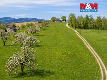 Nabízíme jedinečný pozemek o celkové velikosti 5110 m², situ
