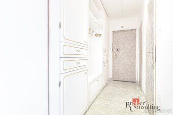 Byt 2+1, 51,7m2, Ostrava Poruba, lodžie, sklepNabízíme k pro
