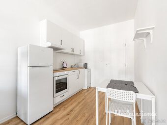 K dlouhodobému podnájmu nabízíme krásný nový, kompletně vyba
