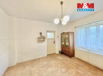 Nabízíme Vám ke koupi starší rodinný dům o užitné ploše 91 m
