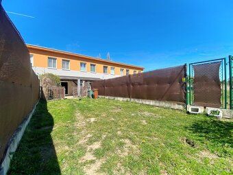 Prodej řadového rodinného domu 3+kk v Jindřichově Hradci na 