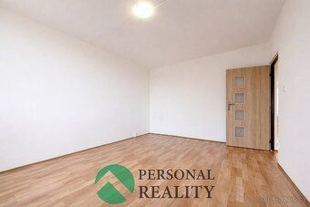 Ev.č. 03016 Nabízíme k pronájmu prostorný byt o dispozici 4+