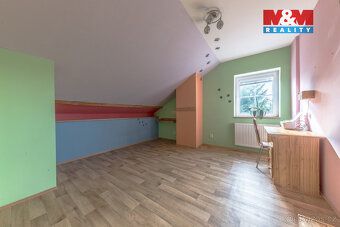 Exkluzivně nabízíme v žádané lokalitě k prodeji zajímavý rod