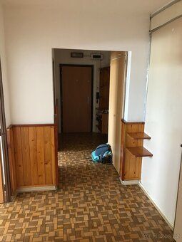 Dobrý den, prodám opravdu prostorný, cca 110 m2 velký, dvoug